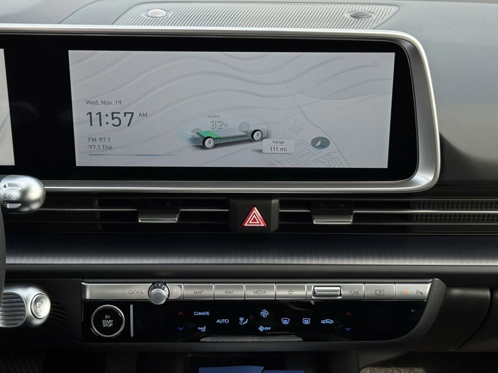 New 2025 Hyundai Ioniq 6 SE image 18