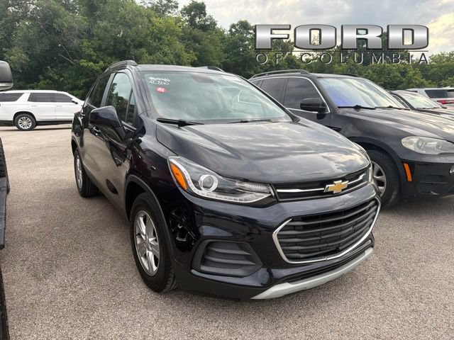 Used 2022 Chevrolet Trax LT w/ LT Convenience Package FWD image 1