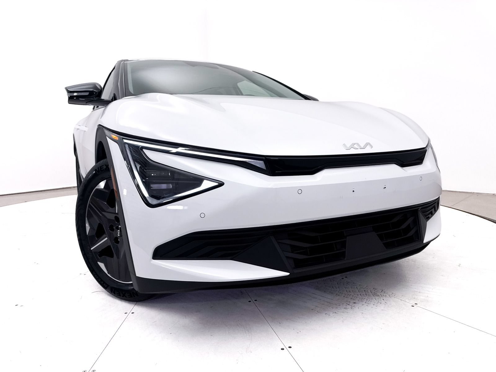 Used 2025 Kia EV6 Light RWD image 6