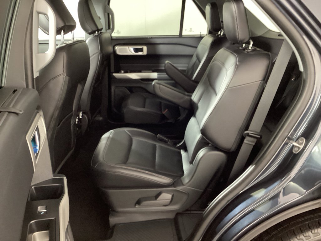 Used 2023 Ford Explorer Limited w/ Limited Technology Package image 14