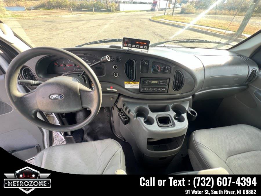 Used 2008 Ford E-350 and Econoline 350 Super Duty image 23