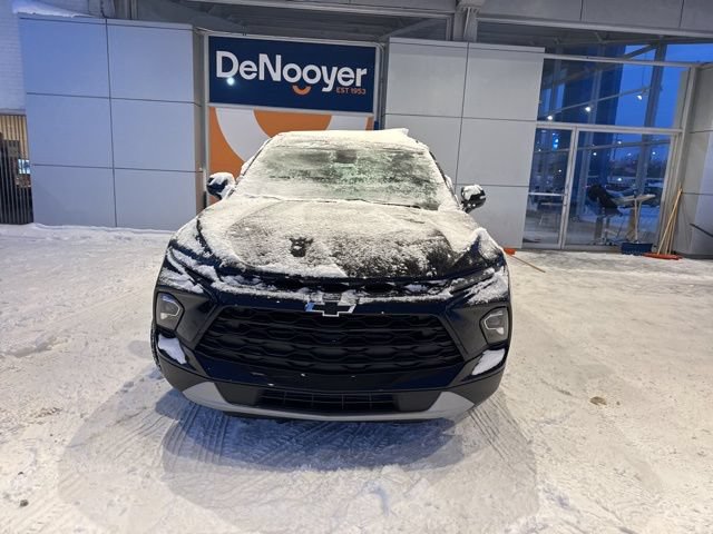 New 2026 Chevrolet Blazer LT w/ Midnight/Sport Edition AWD/4WD image 2