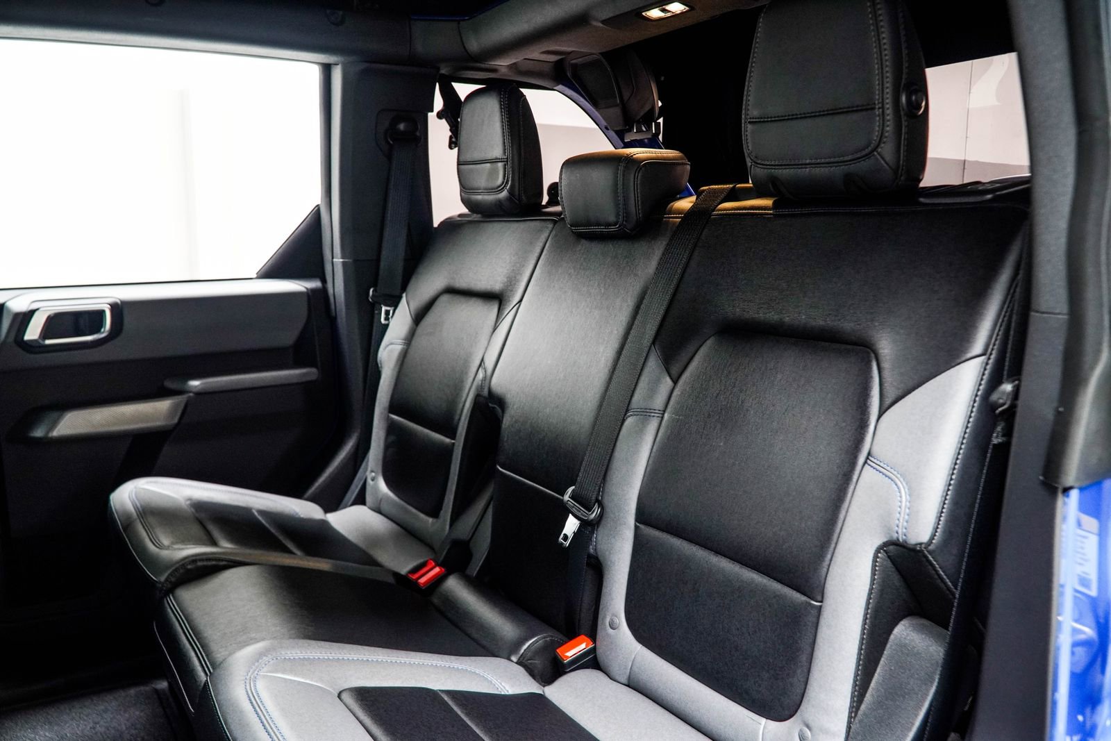 Used 2022 Ford Bronco Black Diamond image 38