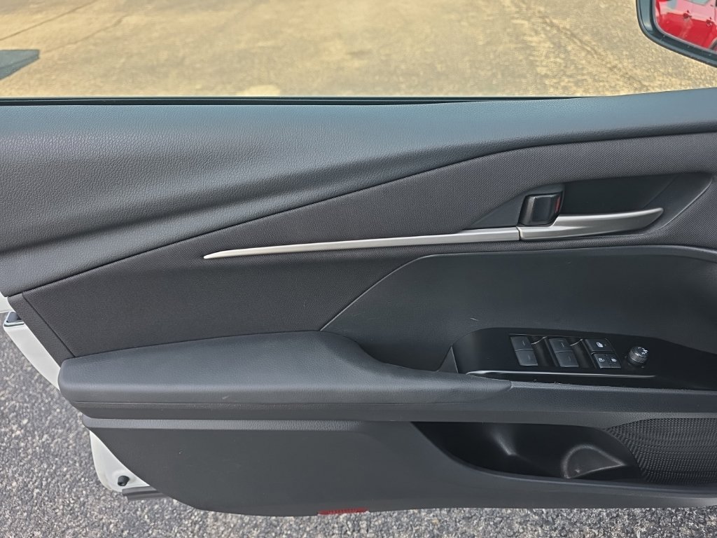 Used 2025 Toyota Camry LE FWD image 14