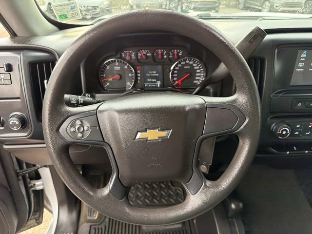 Used 2018 Chevrolet Silverado 1500 Custom w/ Custom Value Package AWD/4WD image 27