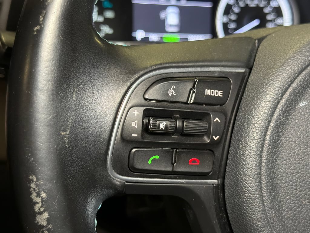 Used 2019 Kia Niro EX FWD image 25