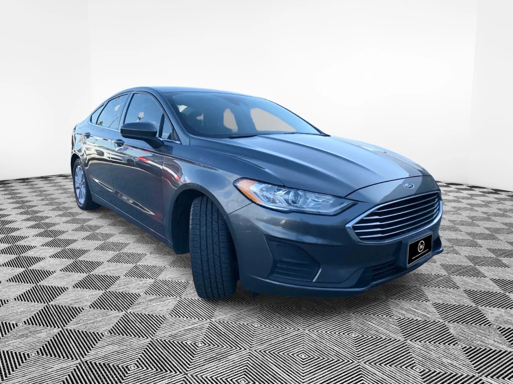 Used 2020 Ford Fusion SE image 4