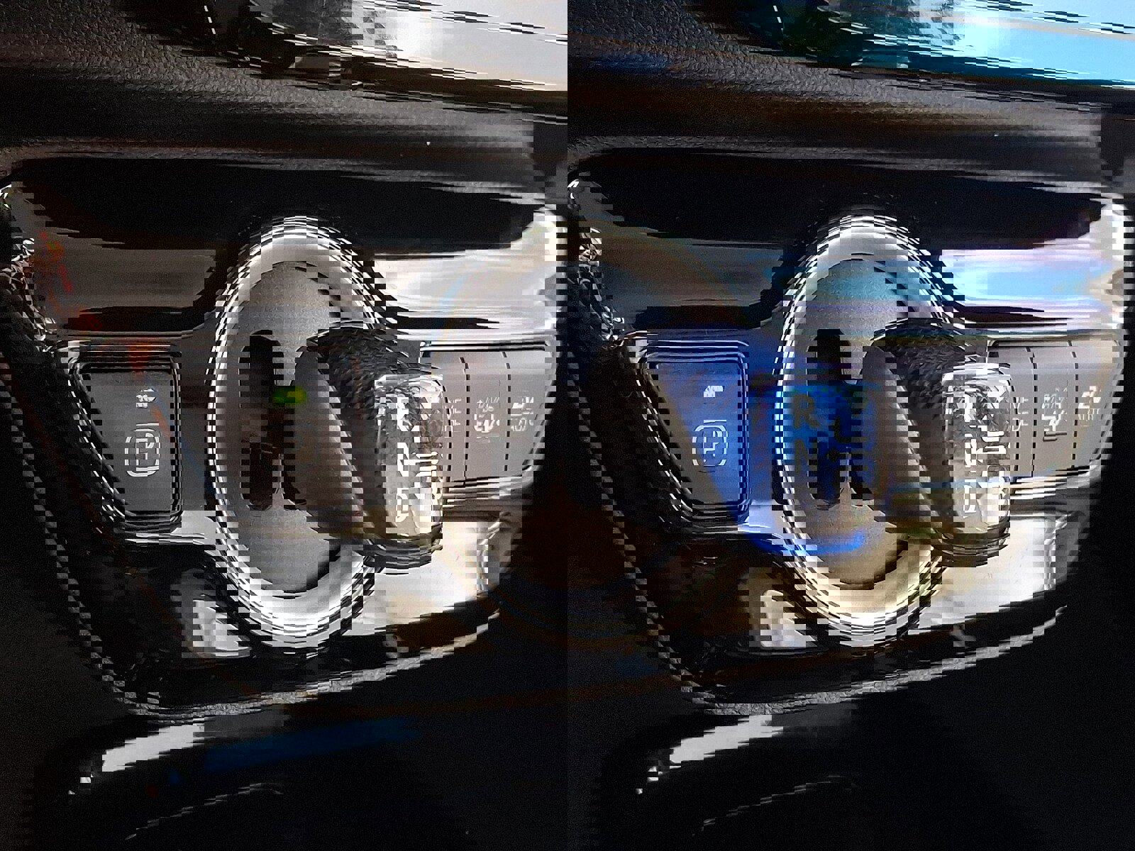 Used 2021 Toyota Prius Prime XLE image 14