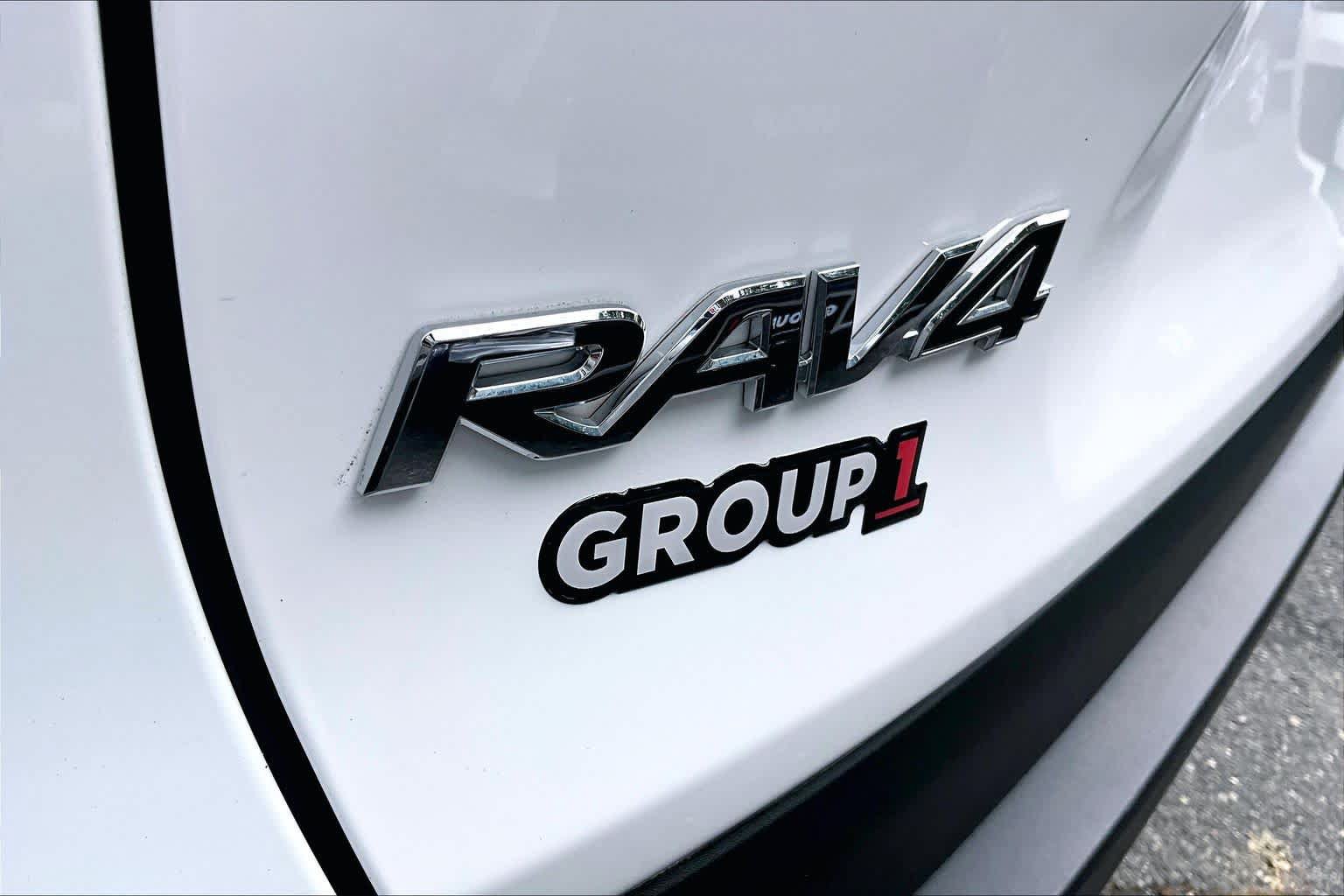 Used 2023 Toyota RAV4 XLE w/ Convenience Package AWD/4WD image 10
