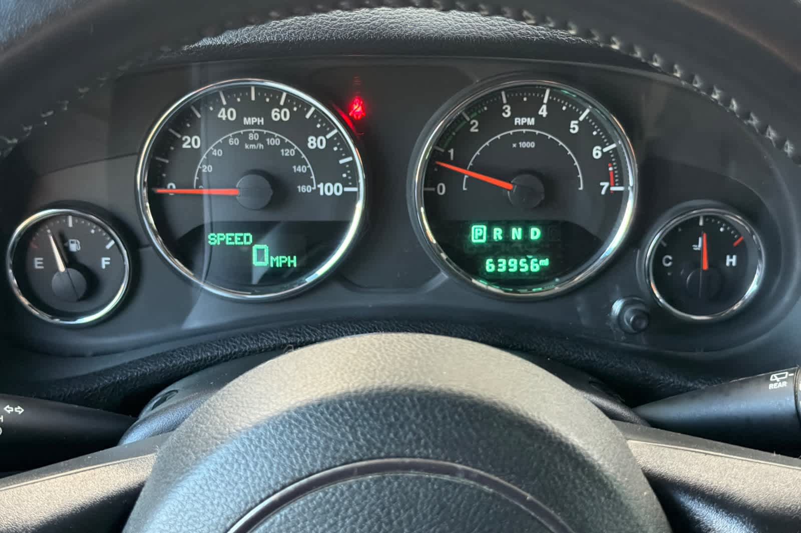 Used 2016 Jeep Wrangler Unlimited Sahara w/ Connectivity Group AWD/4WD image 25