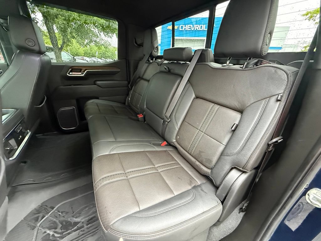 Used 2023 Chevrolet Silverado 1500 High Country w/ High Country Premium Package AWD/4WD image 25