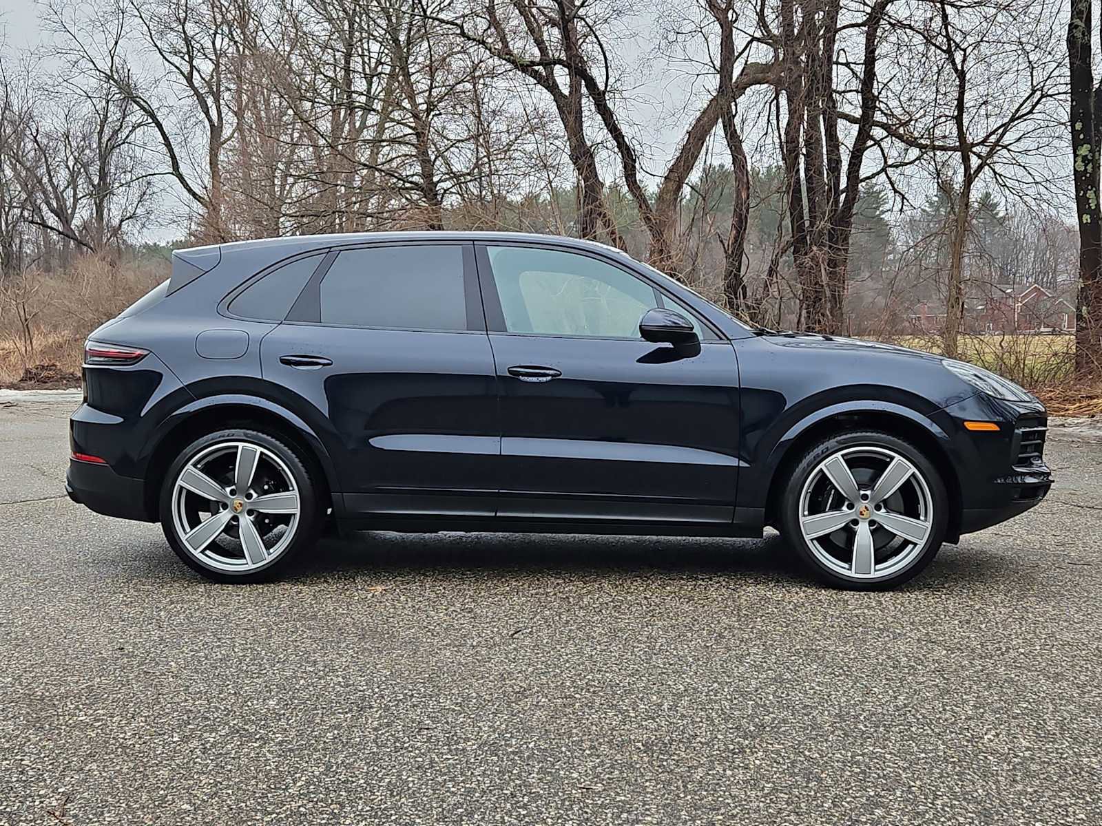 Certified 2023 Porsche Cayenne S image 7