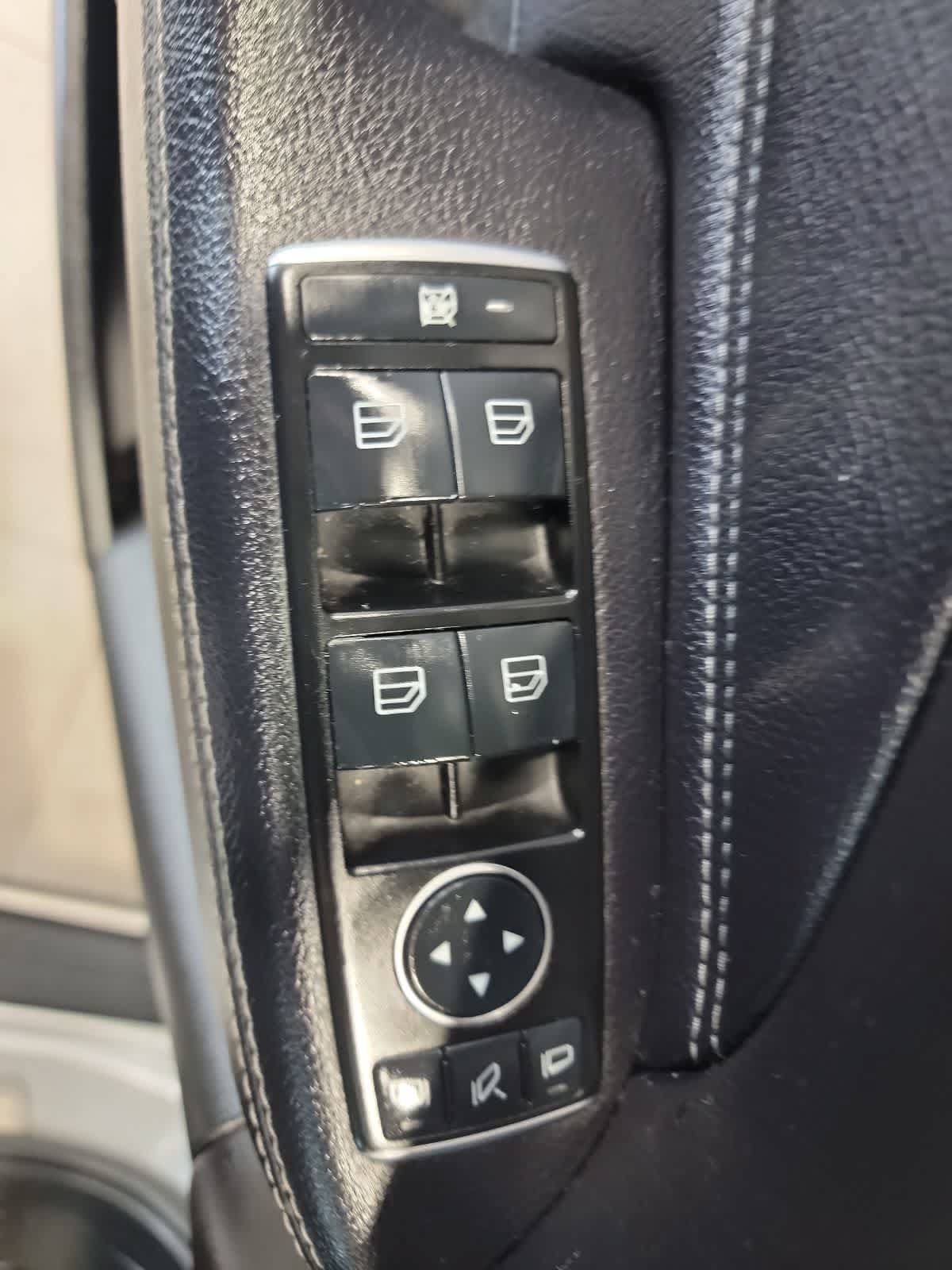 Used 2017 Mercedes-Benz GLS 450 4MATIC image 19