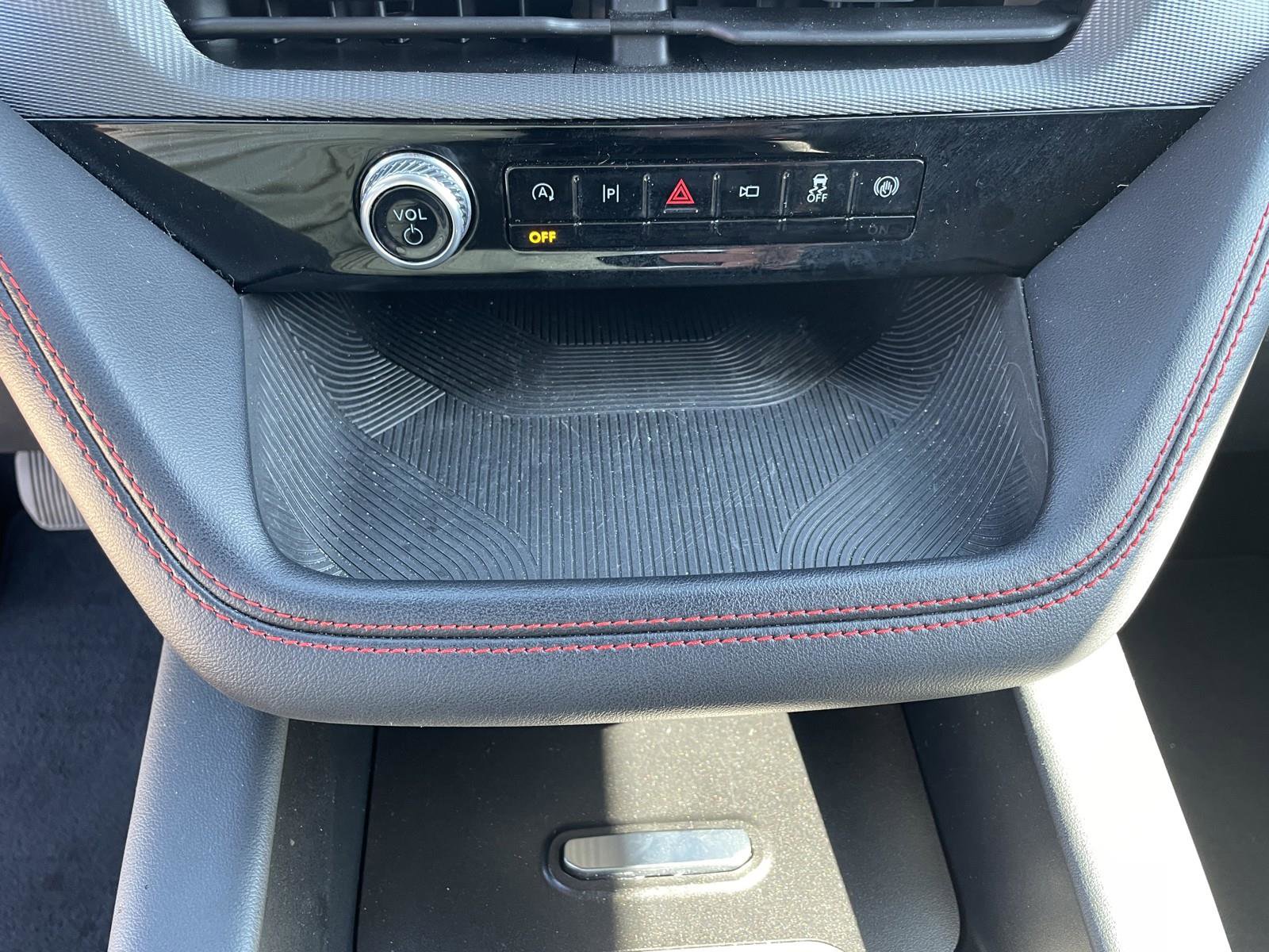 Used 2025 Ford Explorer ST-Line w/ ST-Line Street Pack image 20