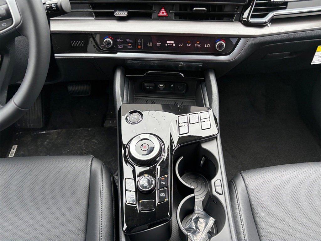 New 2025 Kia Sportage EX image 11