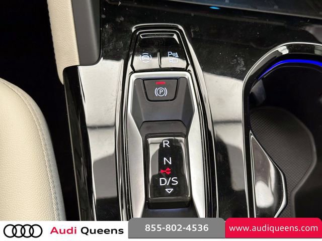 Used 2025 Audi Q5 Premium w/ Convenience Package AWD/4WD image 24