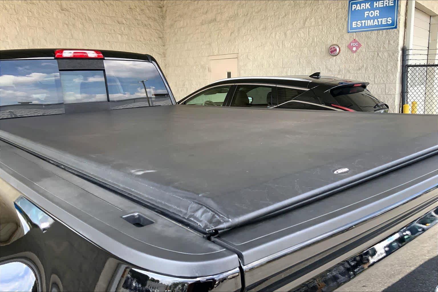 Used 2015 Chevrolet Silverado 3500 LTZ AWD/4WD image 33