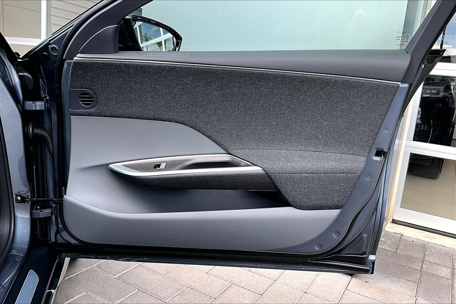 Used 2024 Lucid Air Pure RWD image 24