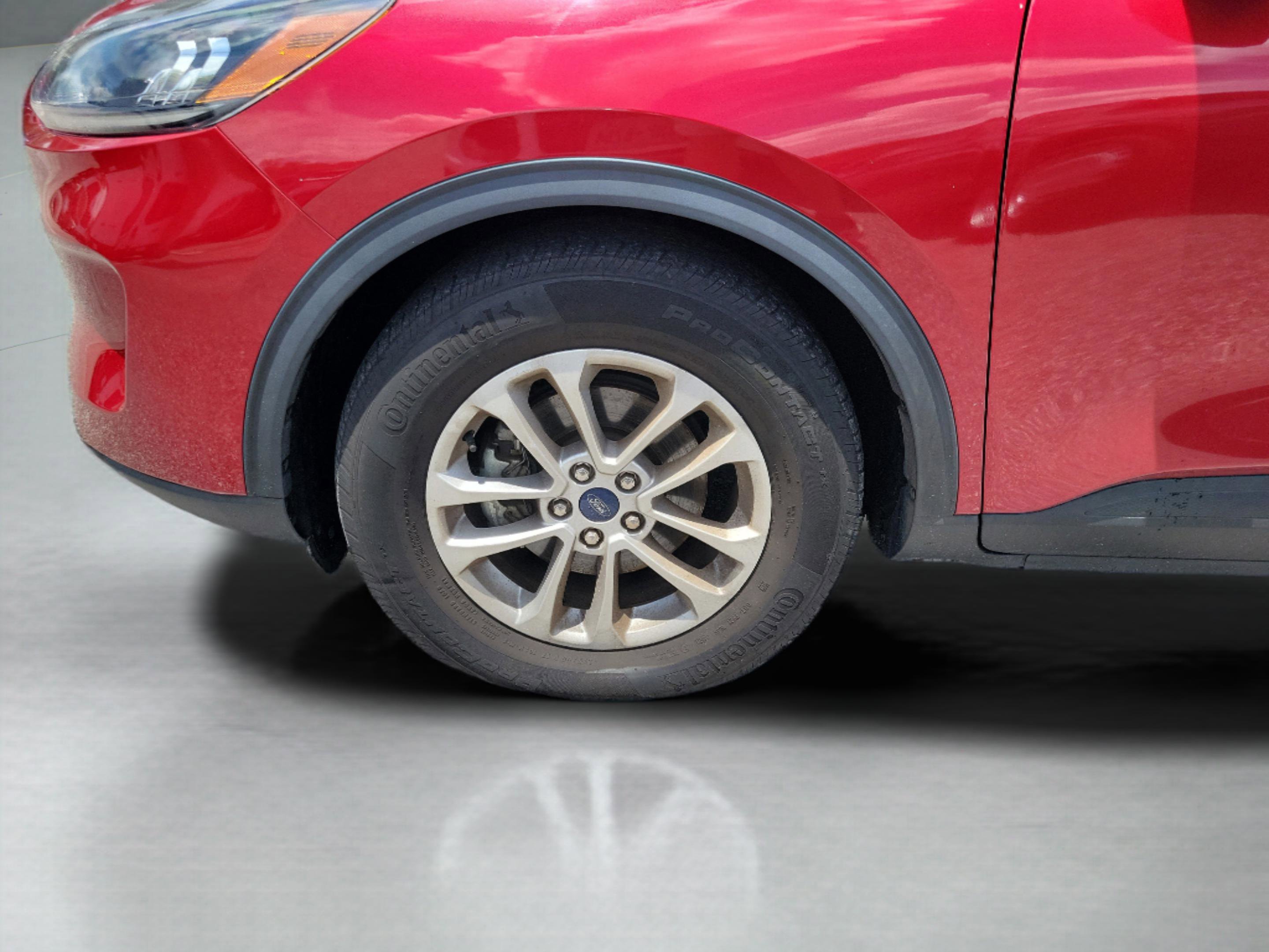 Used 2021 Ford Escape SE w/ Convenience Package FWD image 32