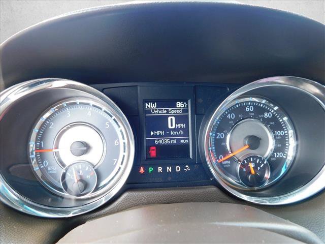 Used 2014 Chrysler Town & Country Touring FWD image 17
