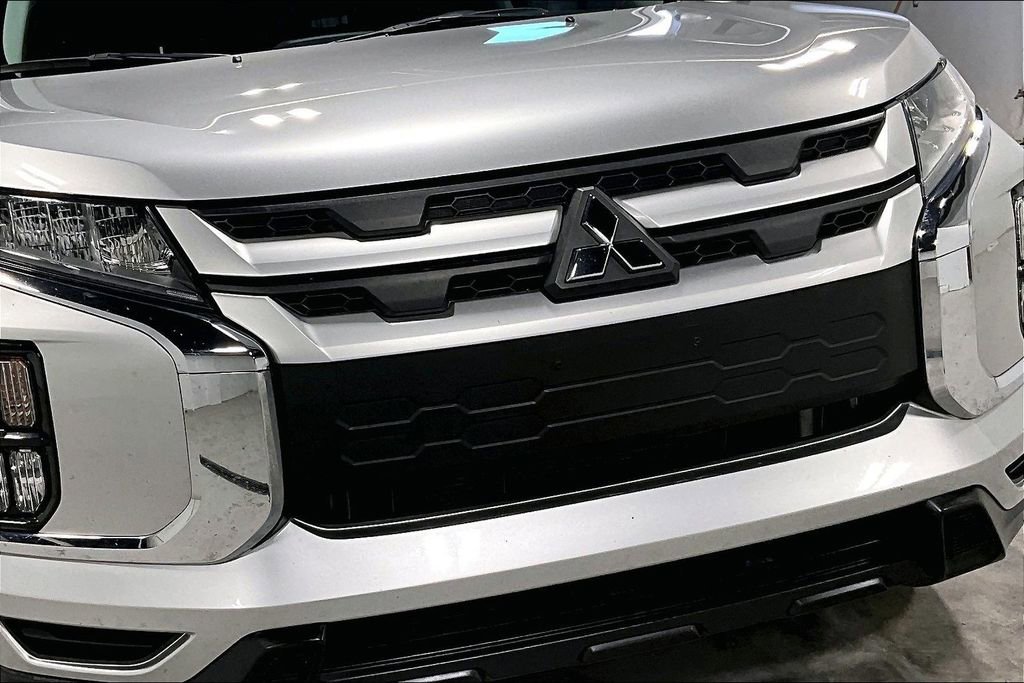 Used 2024 Mitsubishi Outlander Sport ES image 37