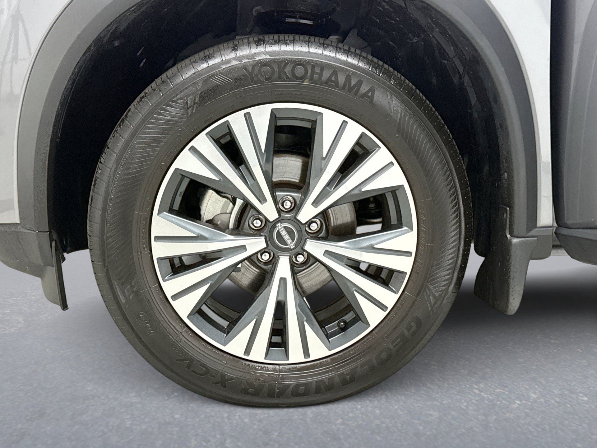Used 2023 Nissan Rogue SV AWD/4WD image 24