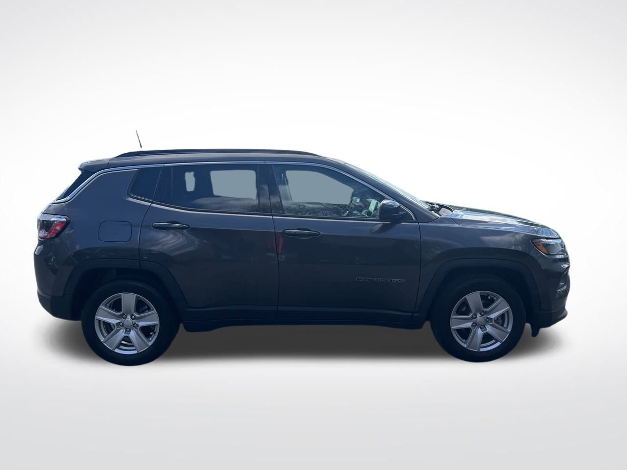 Used 2022 Jeep Compass Latitude w/ Sun and Sound Group image 7