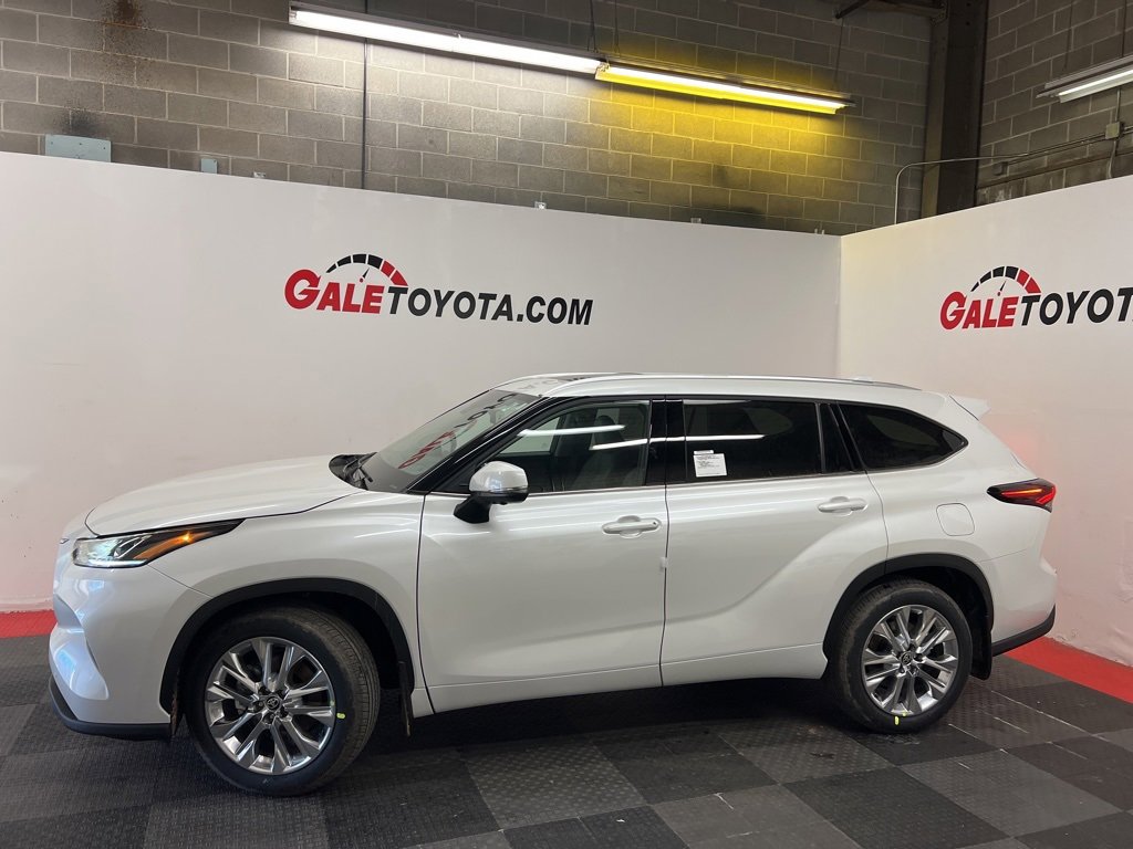 New 2026 Toyota Highlander Limited