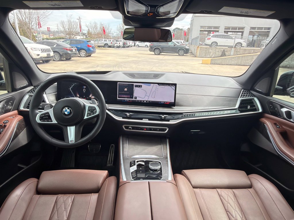 Used 2026 BMW X5 sDrive40i w/ M Sport Package image 12