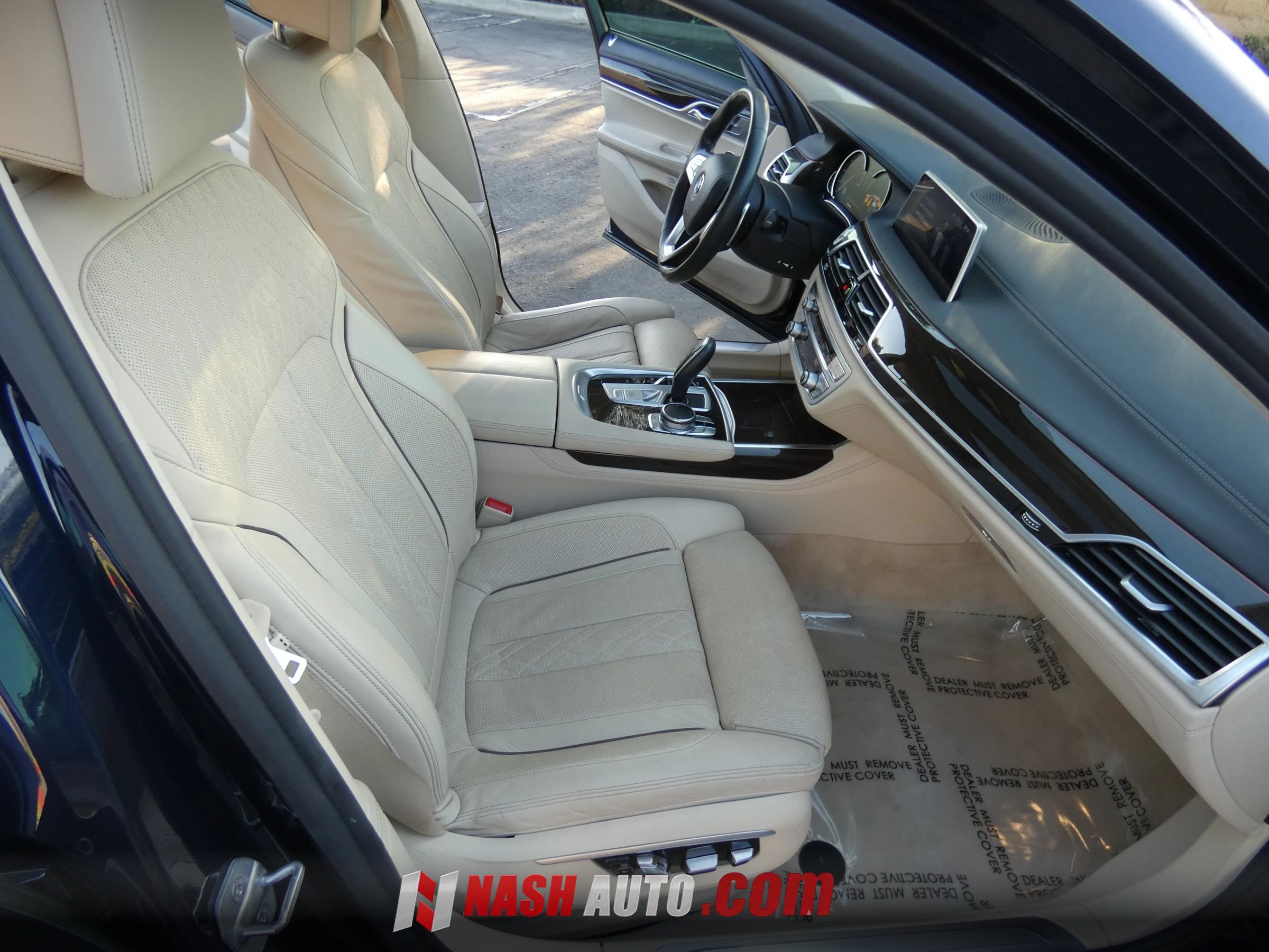 Used 2016 BMW 750i xDrive AWD/4WD image 28