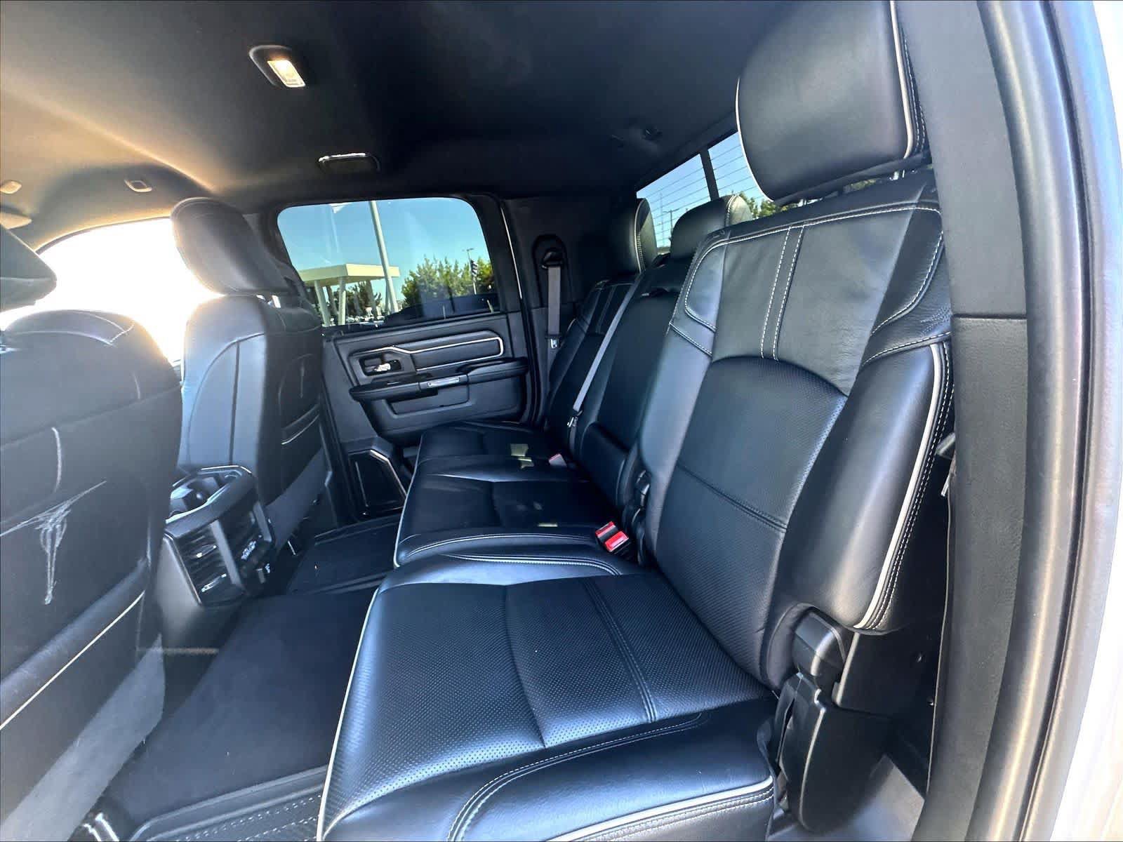 Used 2022 RAM 3500 Limited AWD/4WD image 24