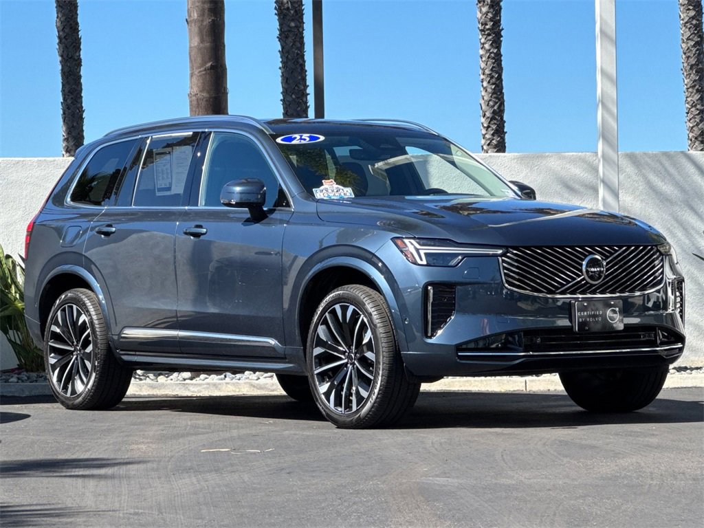 Certified 2025 Volvo XC90 B6 Plus image 7