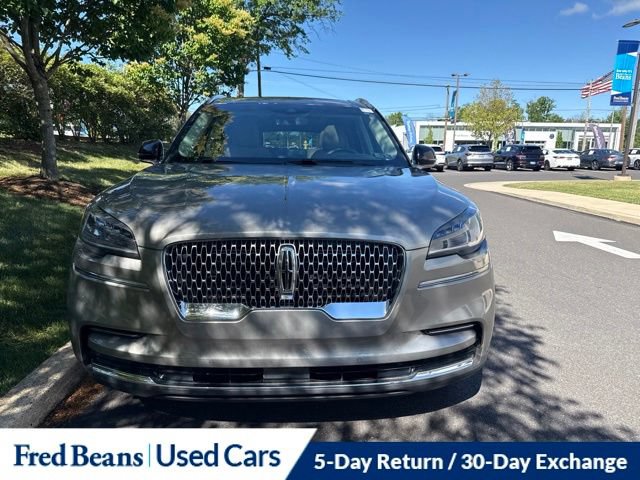 Certified 2023 Lincoln Aviator AWD w/ Premium Package image 2