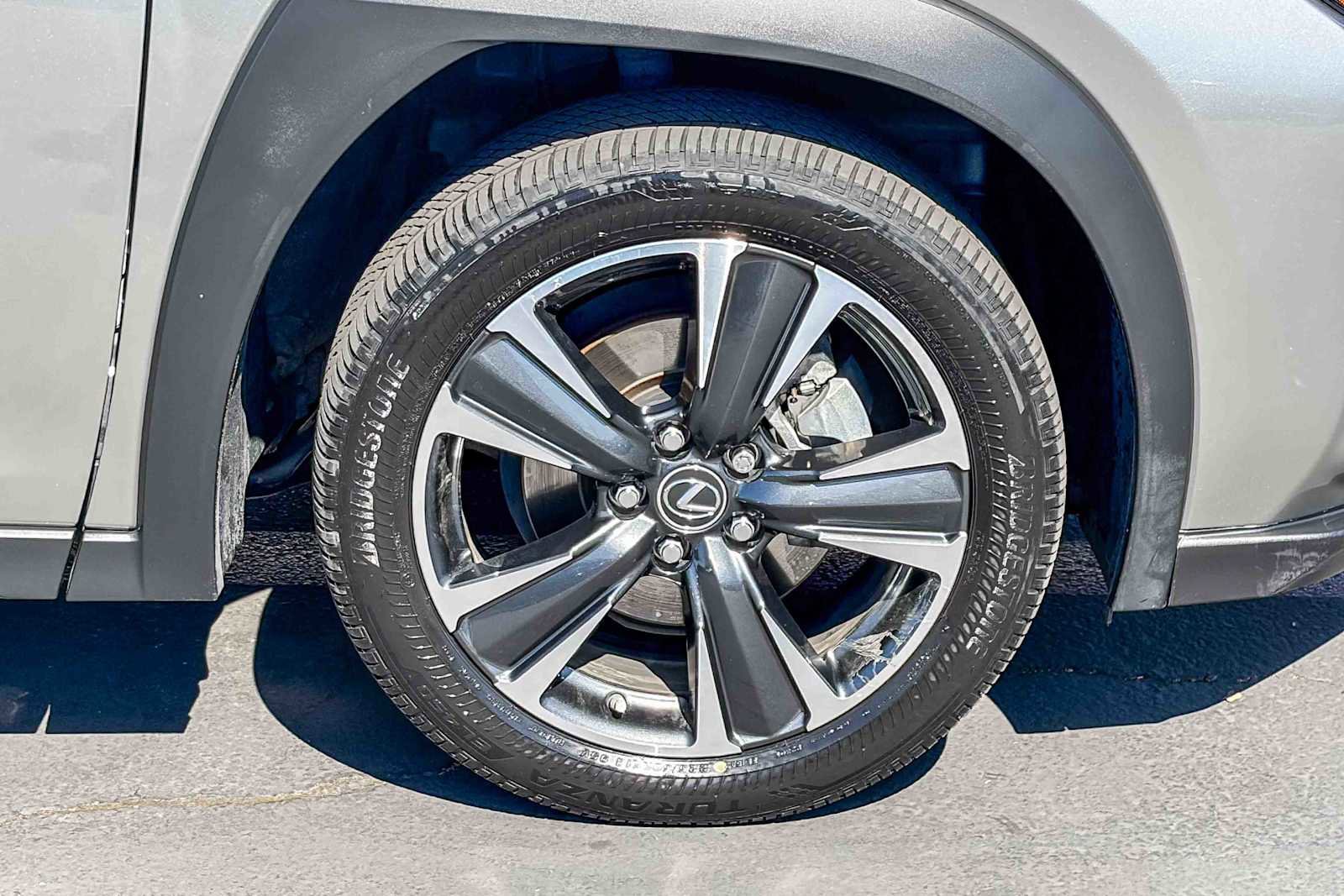 Certified 2022 Lexus UX 250h AWD w/ Accessory Package (Z1) image 9