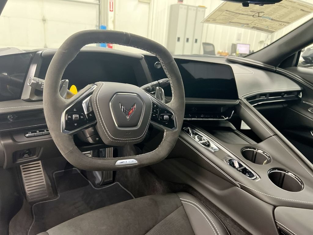 New 2027 Chevrolet Corvette Z06 RWD image 10