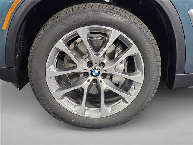 Used 2026 BMW X5 sDrive40i image 9
