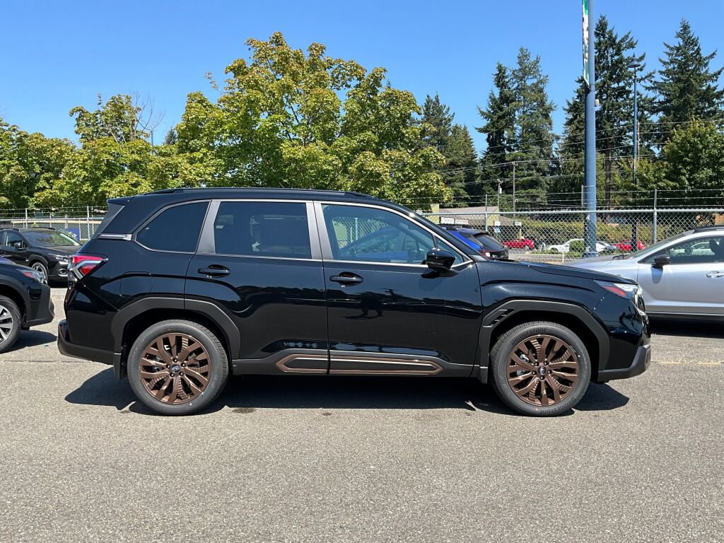 Used 2025 Subaru Forester Sport image 8