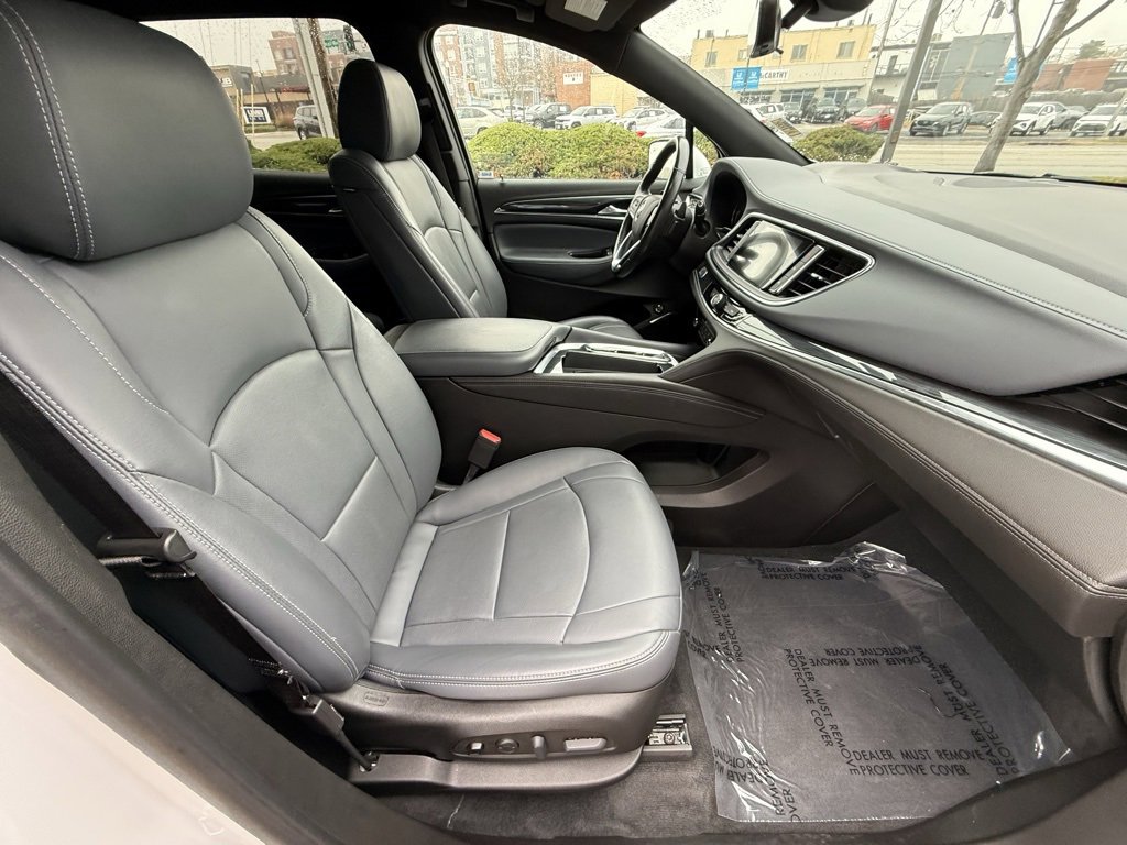 Used 2022 Buick Enclave Premium image 41