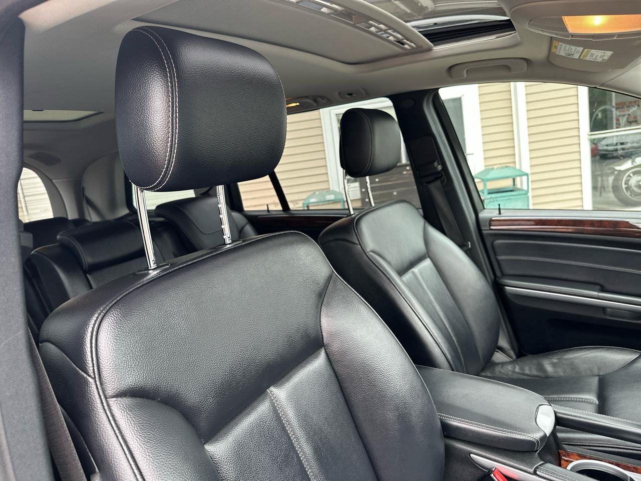 Used 2011 Mercedes-Benz GL 450 4MATIC w/ Premium 2 Pkg image 19