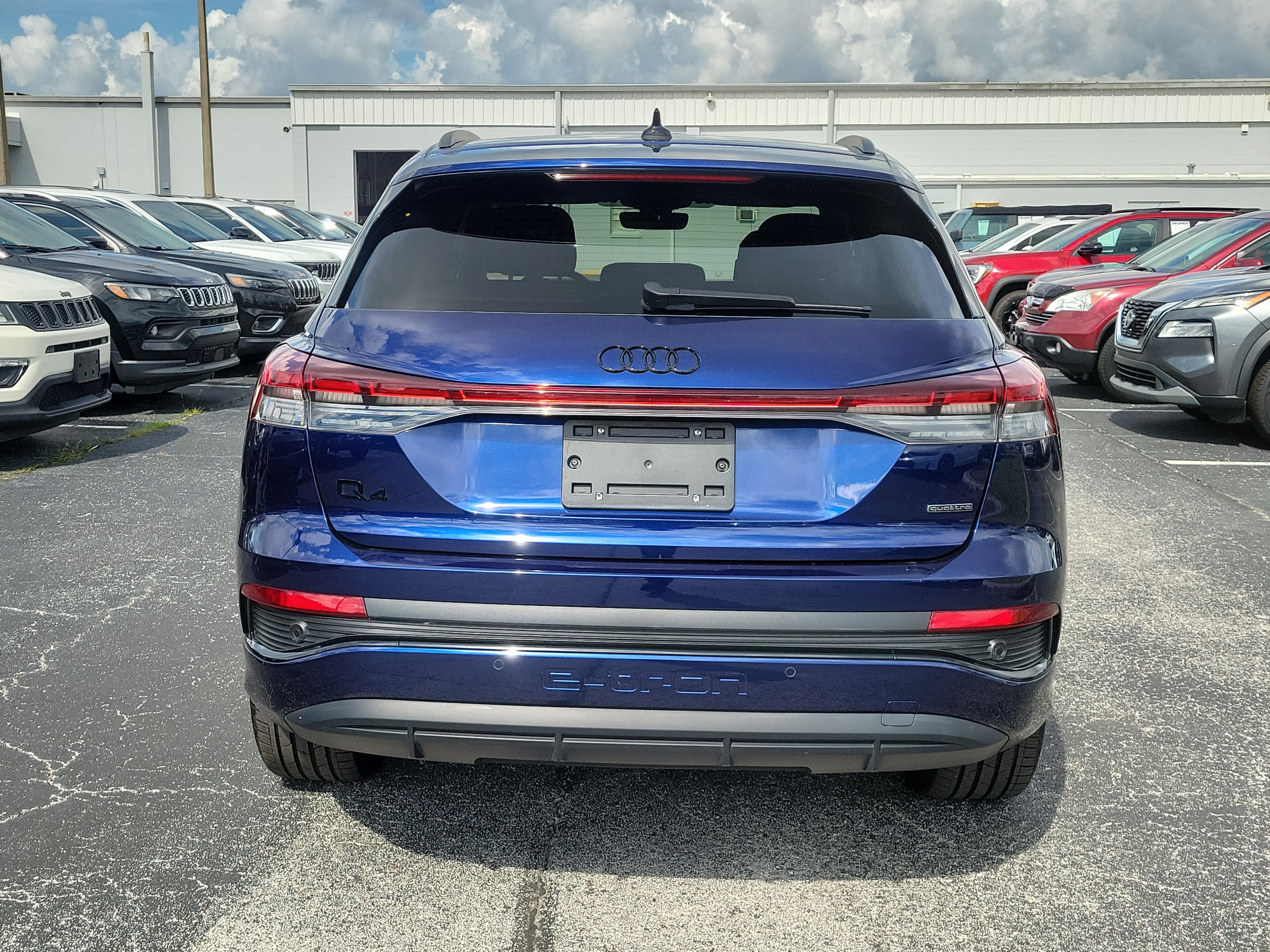 Used 2024 Audi Q4 e-tron Premium Plus AWD/4WD image 6