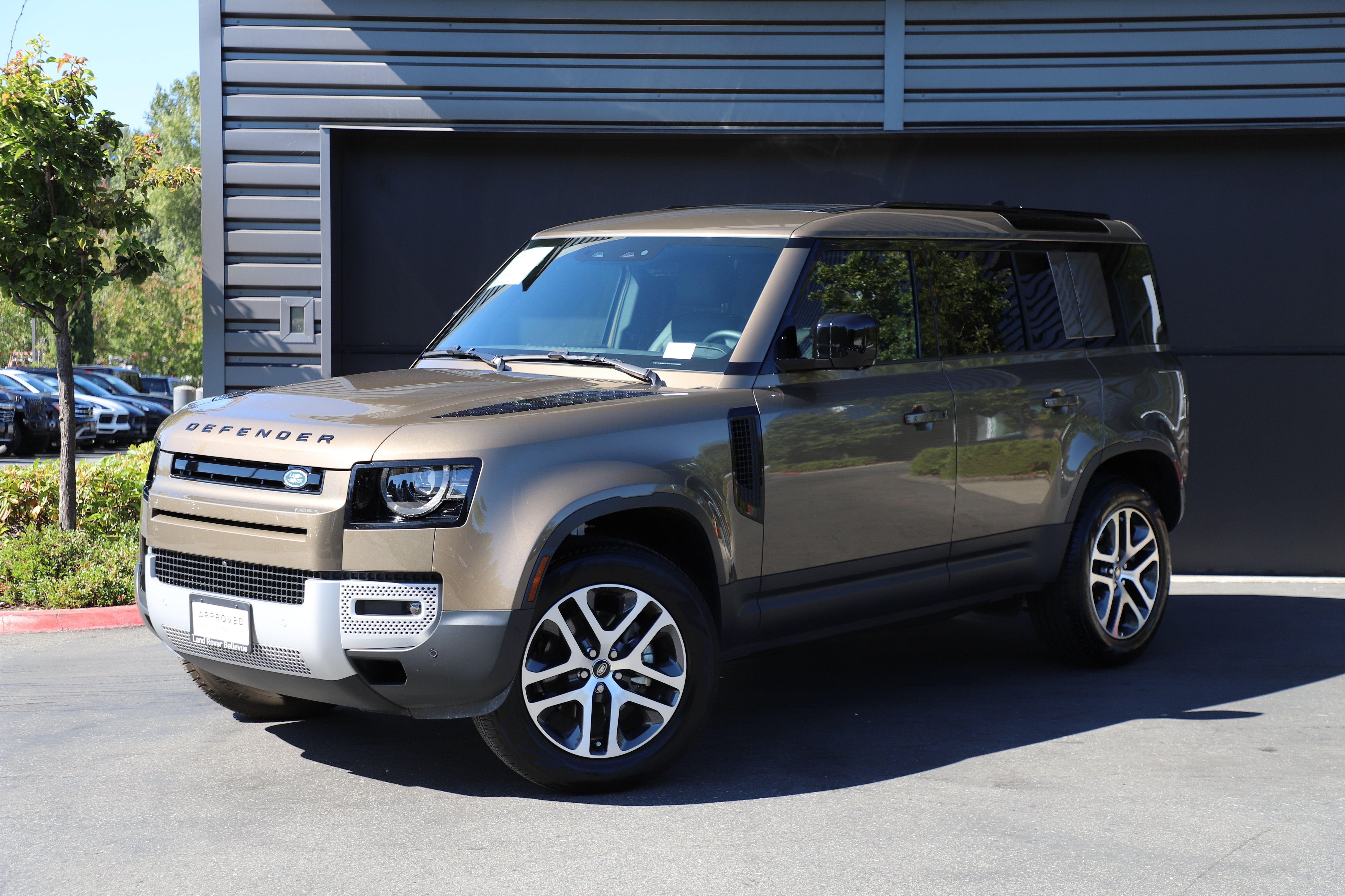 Certified 2025 Land Rover Defender 110 S AWD/4WD video 1