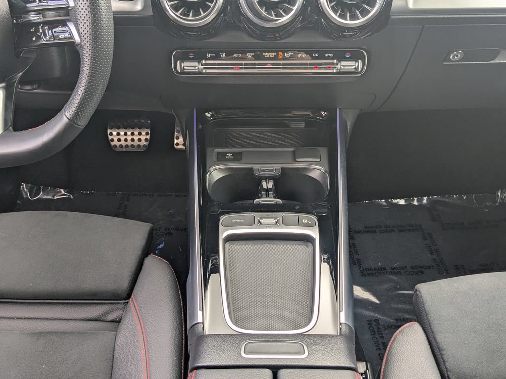 Certified 2024 Mercedes-Benz GLB 250 image 6