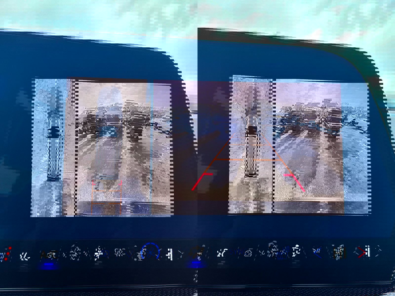 New 2026 Chevrolet Traverse Z71 w/ Enhanced Driving Package AWD/4WD image 33