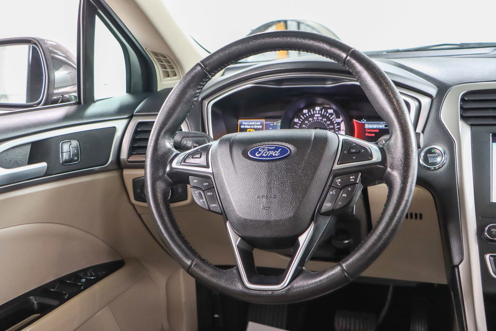 Used 2019 Ford Fusion SEL image 12