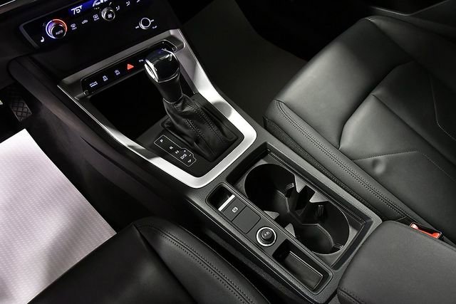 Used 2025 Audi Q3 2.0T Premium image 22