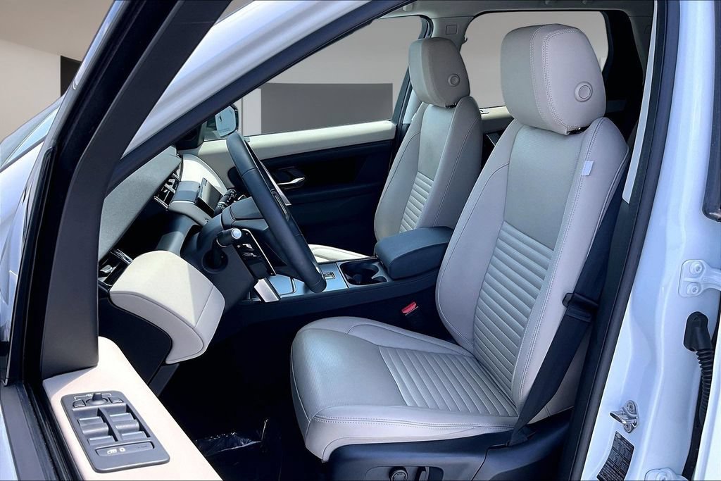 Certified 2025 Land Rover Discovery Sport S AWD/4WD image 19