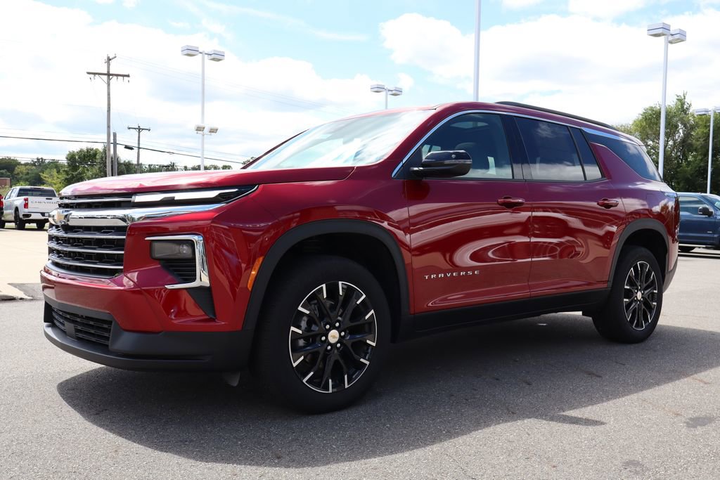 New 2025 Chevrolet Traverse LT w/ Sun and Wheel Package image 6