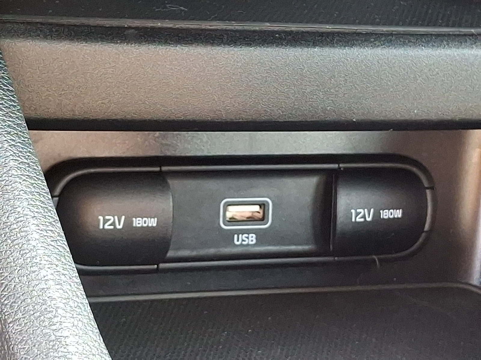Used 2023 Kia Forte LXS w/ LXS Technology Package FWD image 24