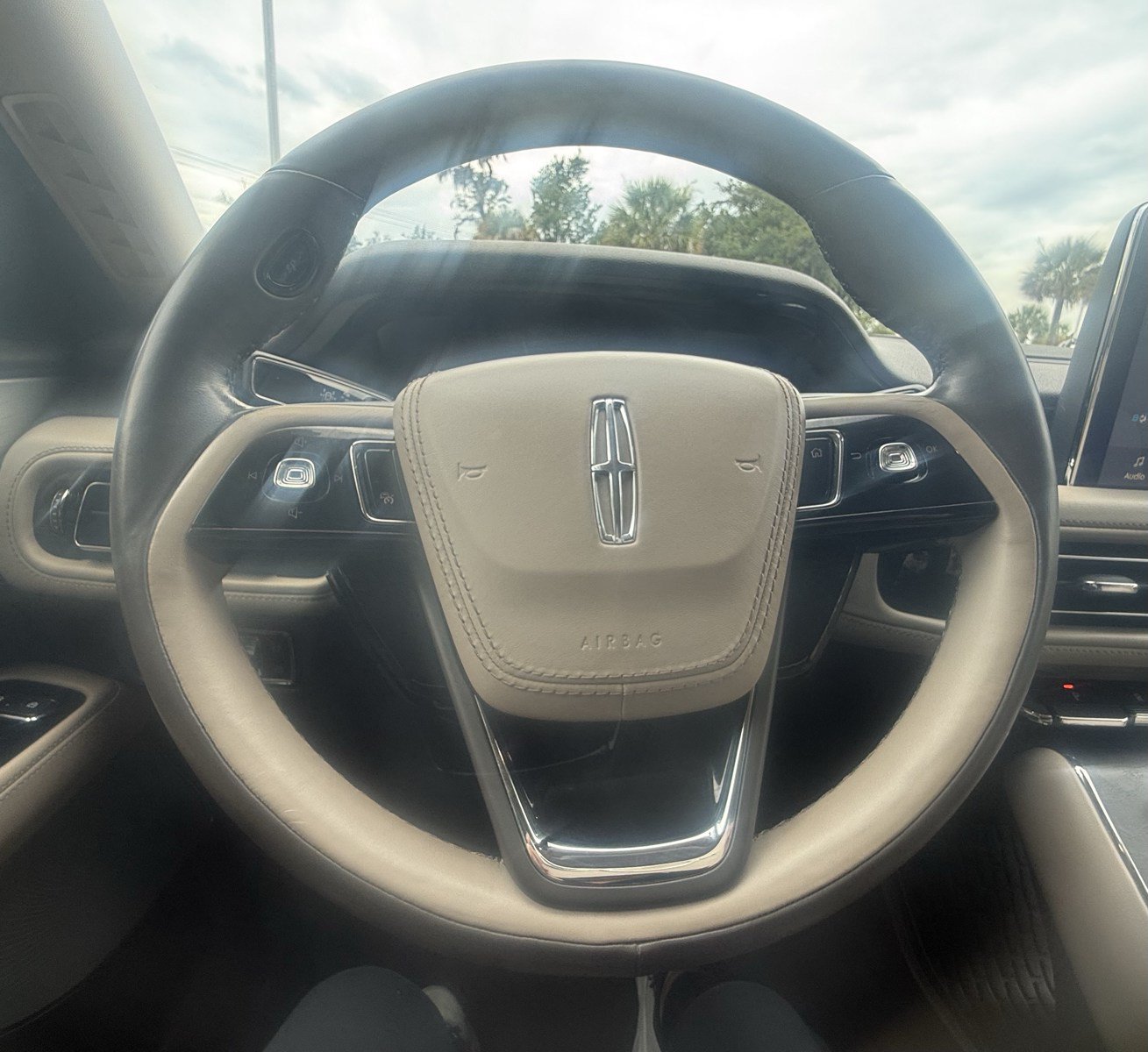 Used 2020 Lincoln Aviator Reserve w/ Equipment Group 202A AWD/4WD image 21