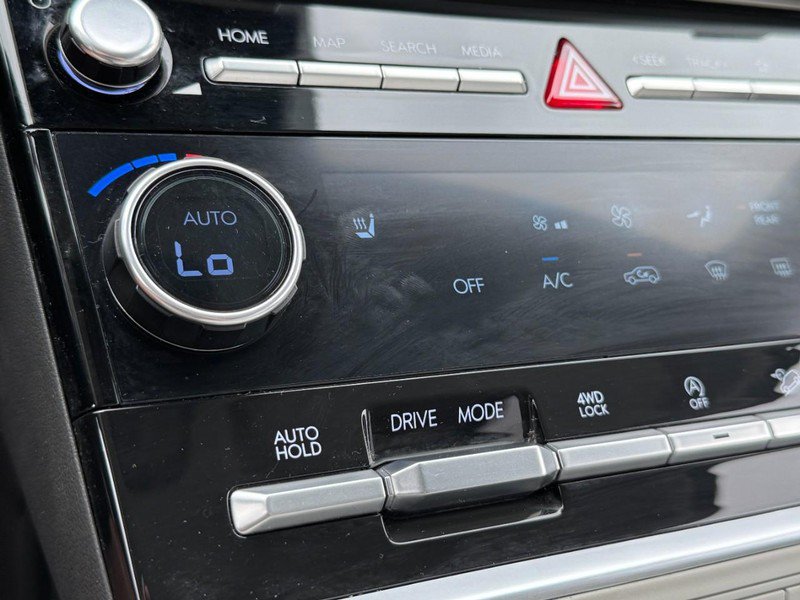 Used 2025 Hyundai Santa Fe SEL AWD/4WD image 20